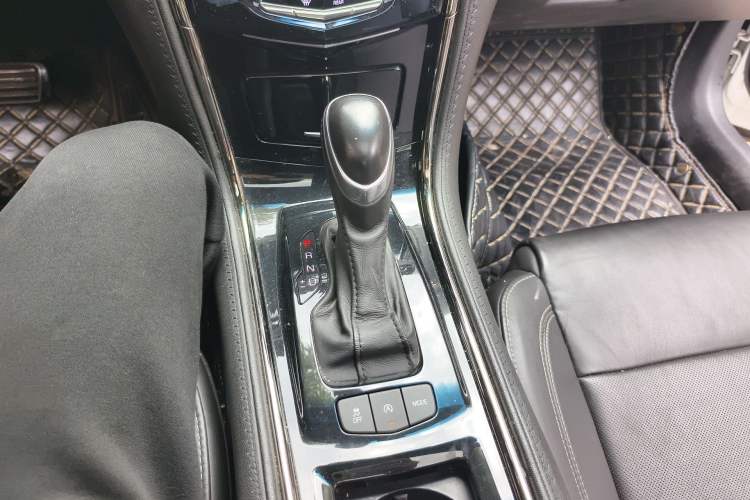 Used Cadillac ATS-L 2017 28T Fashion Edition Gear Lever