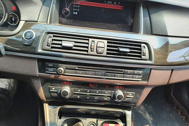 Used BMW 5 Series 2017 525Li Luxury Design Package