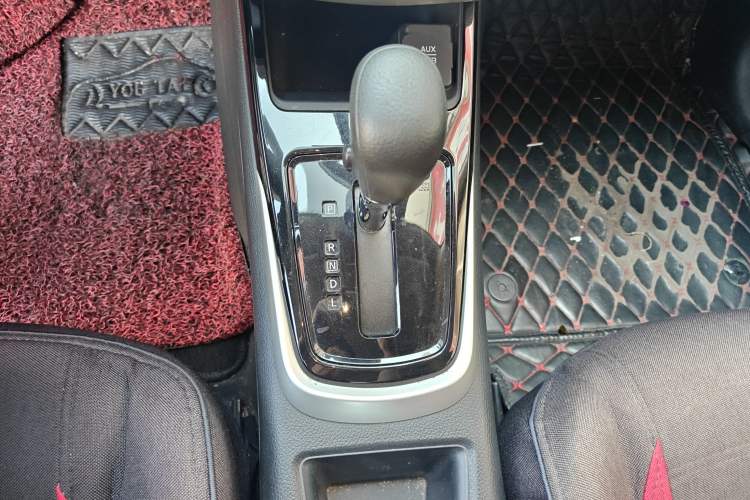 Used Nissan Tiida 2016 1.6L CVT Cool Dynamic Edition