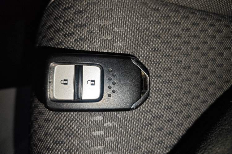 Used Honda LIFE 2021 1.5L CVT CRO-S Fun Edition