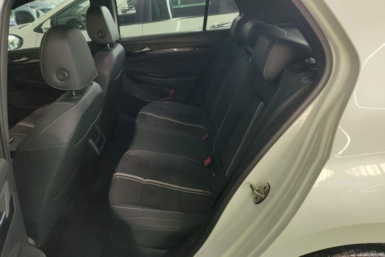 Used Volkswagen Golf 2023 280TSI DSG R-Line Lite