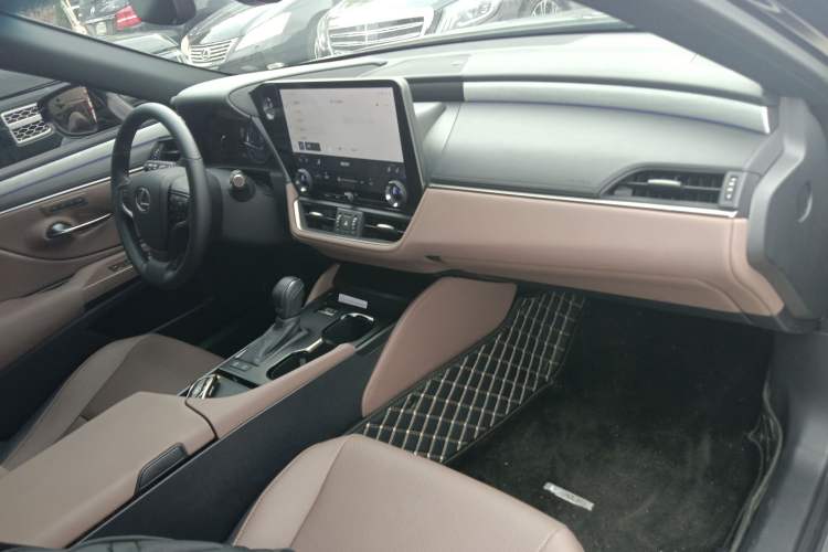 Used Lexus ES 2025 200 Premium Edition