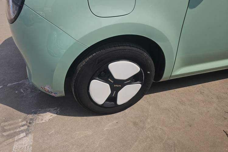 Used CHANGAN NEVO Lumin 2022 210km Sweet Edition Exterior 4