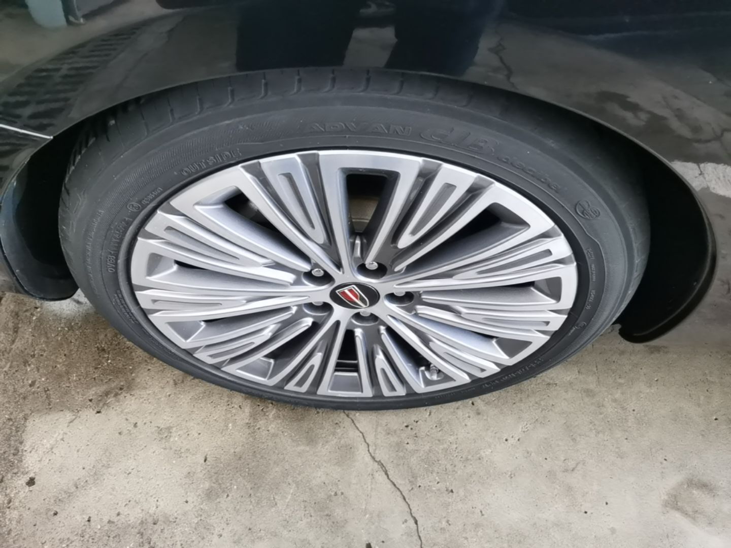 Hongqi H5 2022 Classic Model 1.8T Automatic Smart Connect Flagship Edition - Chinese Trim Chang — снимка 11