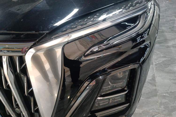 Used Hongqi HS3 2023 1.5T Two-Wheel Drive Shanwei Edition Left Front Headlight