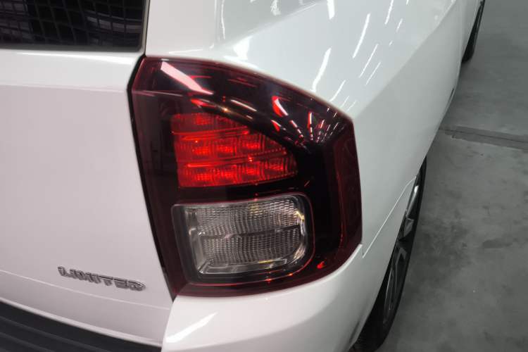 Used Jeep Compass 2014 Revised Version 2.0L Two-Wheel Drive Elite Edition
