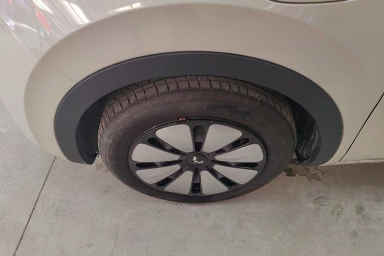 Used Wuling Bingo 2023 410 km Lingxi Deluxe Edition
