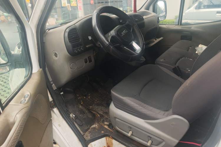 Used JMC Transit 2017 2.8T Commercial Version Short Wheelbase Mid-Roof 6/7/8-Seater JX493
