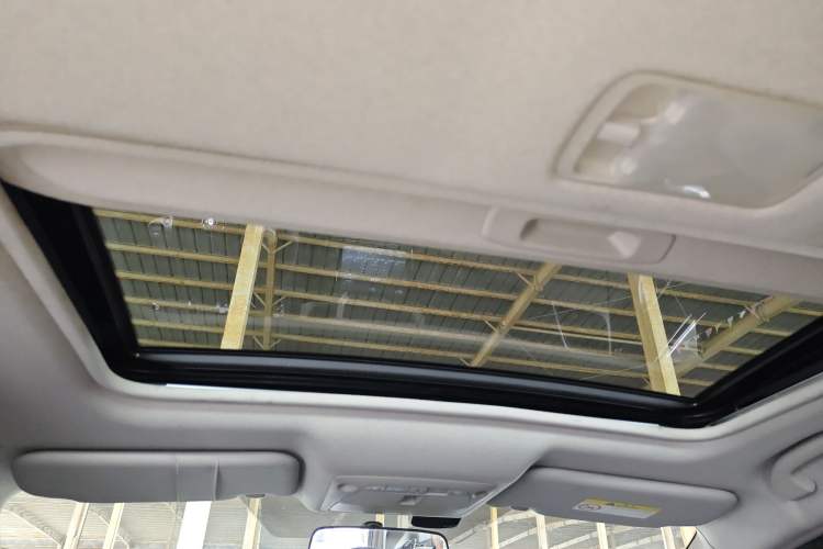 Used Nissan Sylphy 2016 1.6XV CVT Smart Enjoyment Version Headliner