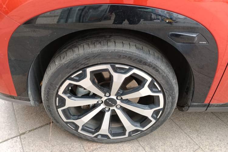 Used AION V 2024 Aion Tyrannosaurus 650 LiDAR Edition