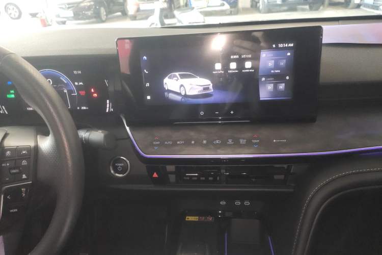 Used Toyota Camry 2024 Dual-Motor 2.0 HGVP Luxury Edition