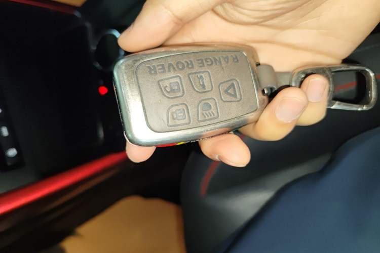 Used Land Rover Discovery Sport 2019 240 PS SE Dynamic Version China V Standard Vehicle Key