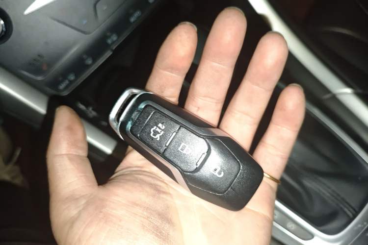 Used Ford Mondeo 2013 2.0L GTDi 200 Luxury Model