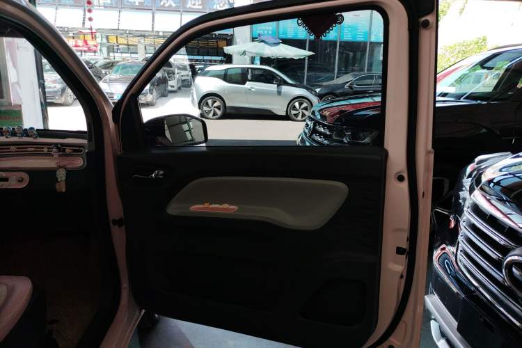 Used Wuling Hongguang MINIEV 2022 Macaron Premium Model – Lithium Iron Phosphate