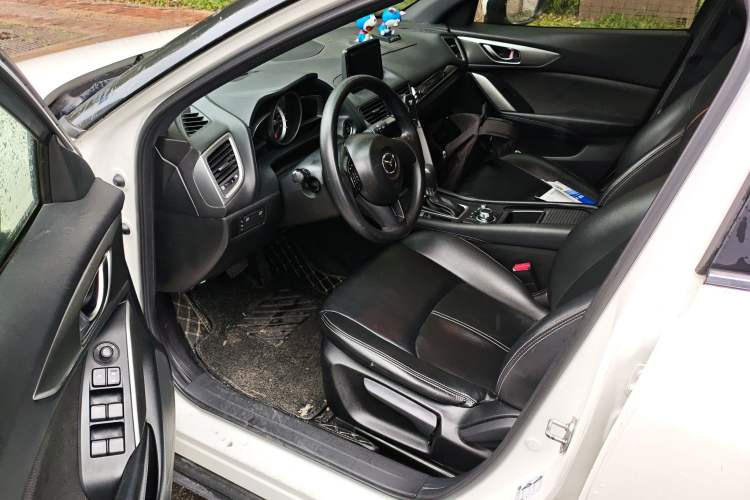 Used Mazda CX-4 2016 2.0L Automatic 2WD Blue Sky Dynamic Edition
