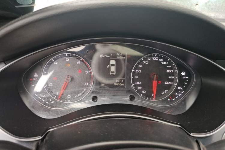 Used Zotye Z700 2016 1.8T Manual Luxury Model
