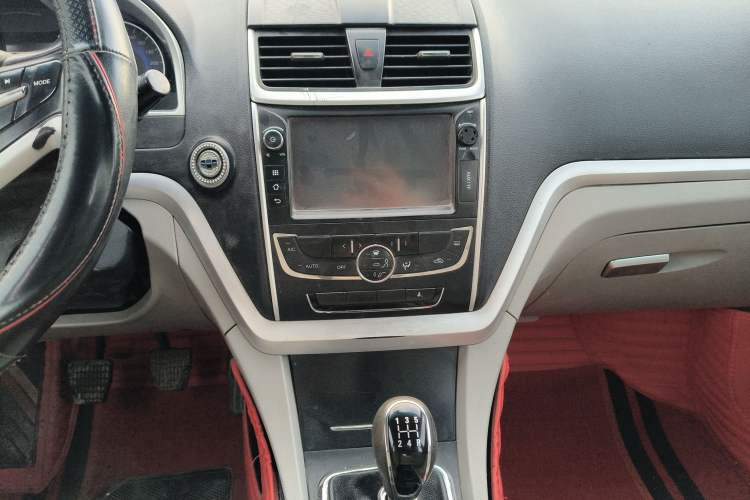 Used Geely Auto Emgrand 2014 Sedan 1.5L Manual Elite Model
