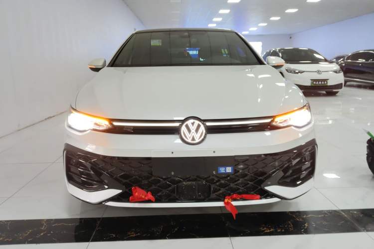 Used Volkswagen Golf 2025 300TSI R-Line