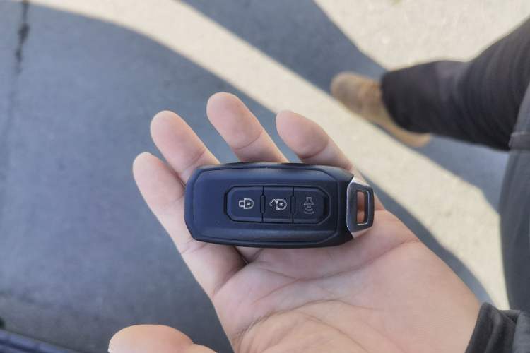 Used JMC Yuhu 9 2019 2.0T Automatic Gasoline 4x4 Comfort Edition
