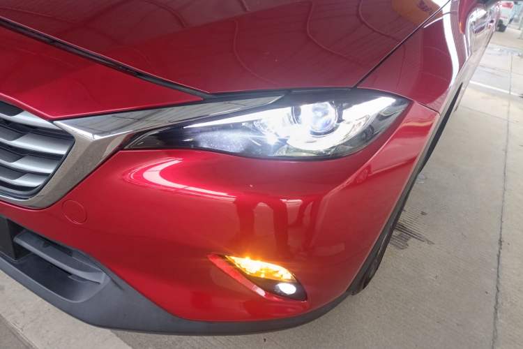 Used Mazda CX-4 2018 2.0L Automatic Two-Wheel Drive Blue Sky Premium Upgrade Version China V Standard