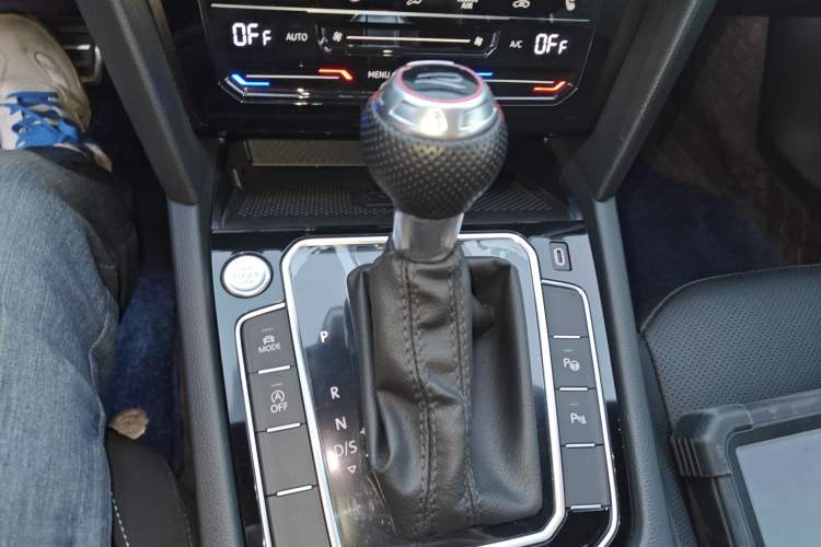 Used Volkswagen FAW-Volkswagen CC 2023 Hunting Vehicle 380TSI Hunter's Heart Edition