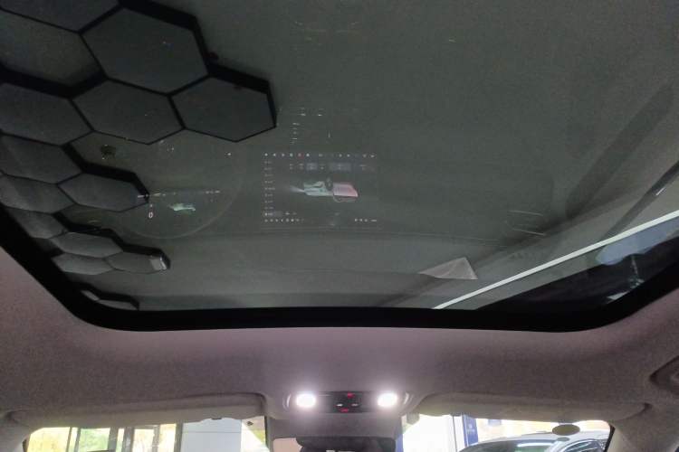 Used Leapmotor C11 2024 Range-Extended 300 Luxury Edition