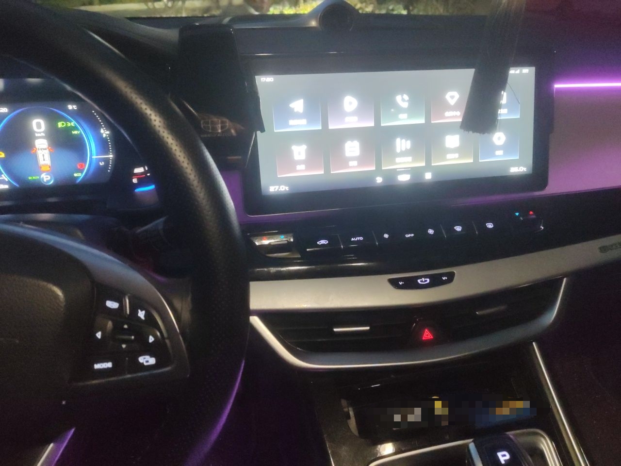 Geely Auto Jiajie New Energy 2022 1.5TD PHEV Platinum Luxury Edition — снимка 13