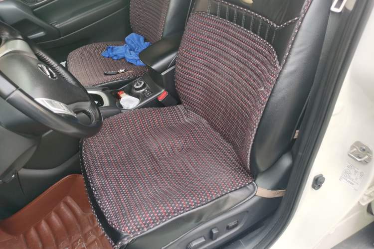 Used Nissan X-Trail 2014 2.5L CVT Leading Edition 4WD
