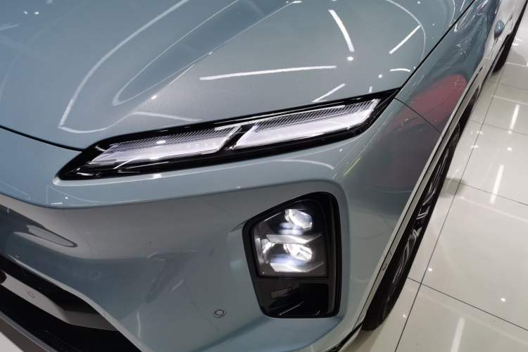 Used Nio ES6 2025 75 kWh Left Front Headlight