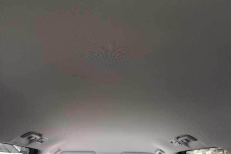 Used Wuling Starlight 730 2025 Model Plug-in Hybrid 125km Luxury Edition