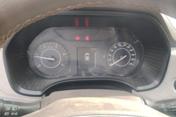 Used JMC Yuhu 7 2022 2.0T Manual Diesel Two-Wheel Drive Comfort Plus Long Wheelbase
