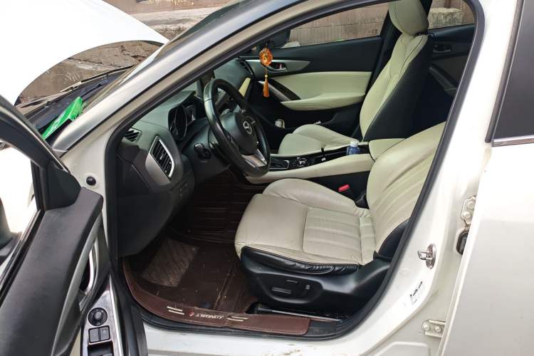 Used Mazda CX-4 2016 2.0L Automatic Two-Wheel Drive Blue Sky Leading Edition