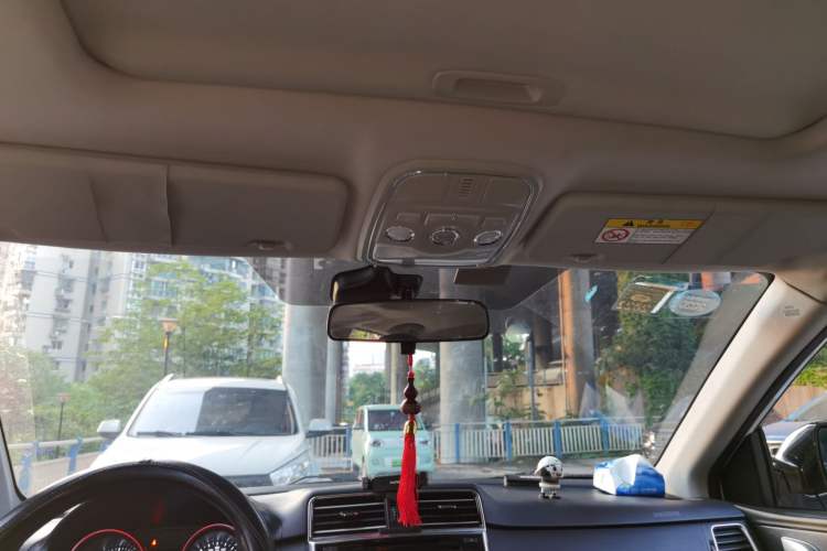 Used Haval H6 2015 Revised Version Sport Edition 1.5T Manual Transmission Two-Wheel Drive Elite Grade Headliner