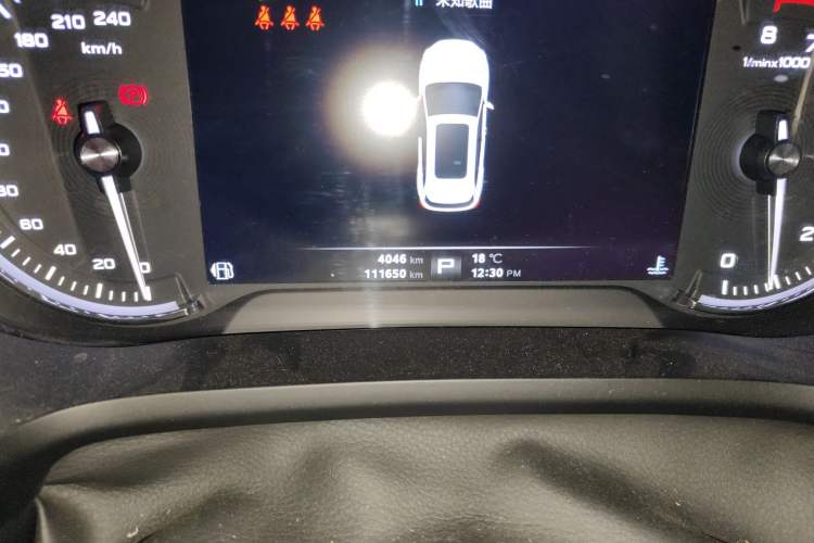 Used MG HS 2018 20T Automatic Two-Wheel Drive Hormone Passion Edition China V Standard Odometer Close Up