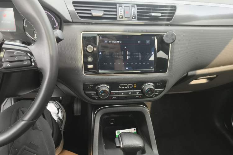 Used Qoros 5 2016 1.6T Automatic Luxury Model