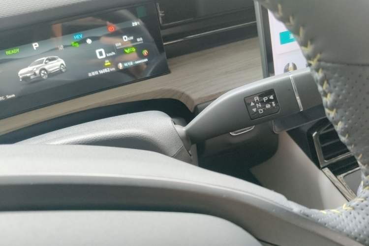 Used JETOUR Shanhai L6 2024 1.5TD DHT ULTRA Gear Lever