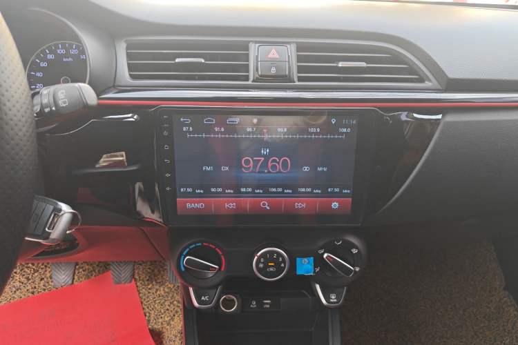 Used Kia KX Cross 2017 1.4L MT GLS Audio And AC Panel