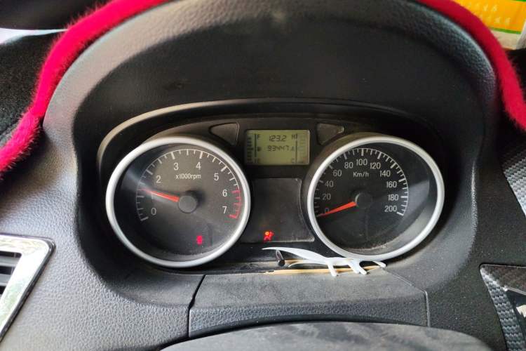 Used Jinbei Zhishang S30 2014 1.5L Manual Elite Model
