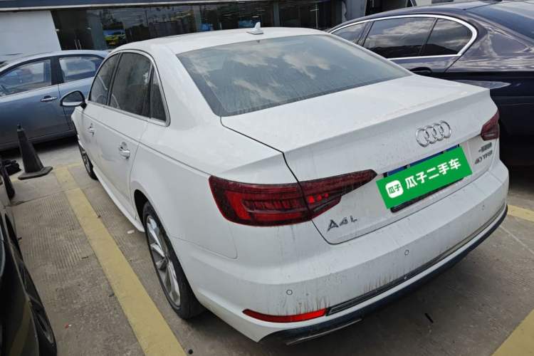 Used Audi A4L 2019 40 TFSI Ambition China VI
