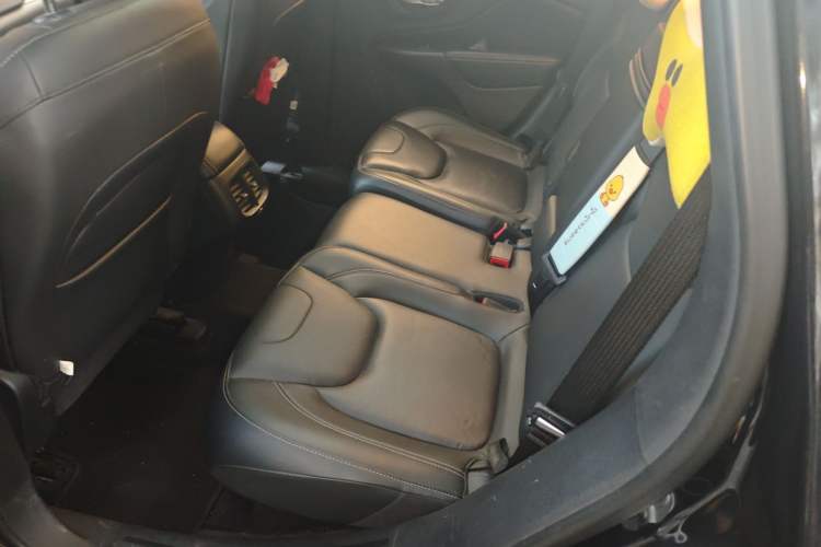 Used Jeep Cherokee 2016 2.0L Superior Edition