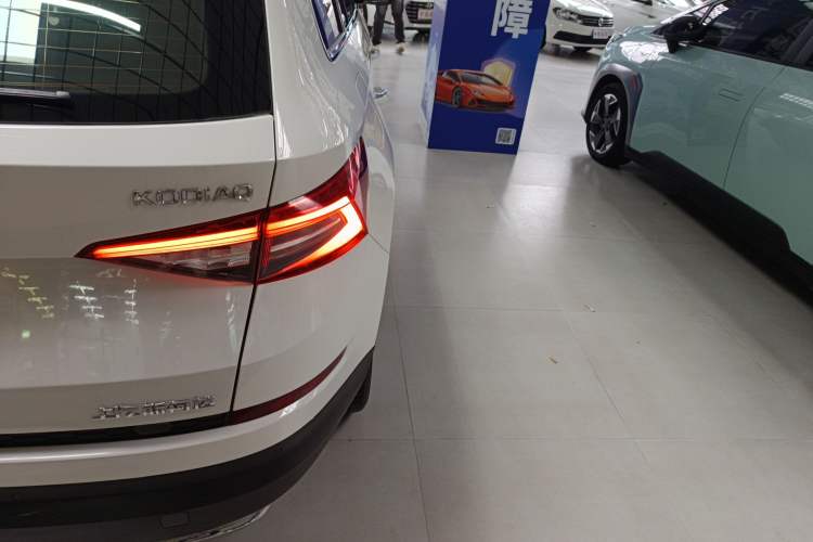 Used Skoda Kodiaq 2017 TSI330 7-Seater Two-Wheel-Drive Luxury Tech Edition
