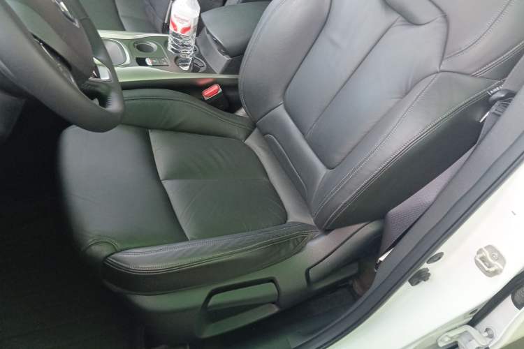 Used Renault Kadjar 2016 2.0L Two-Wheel-Drive Luxury Edition
