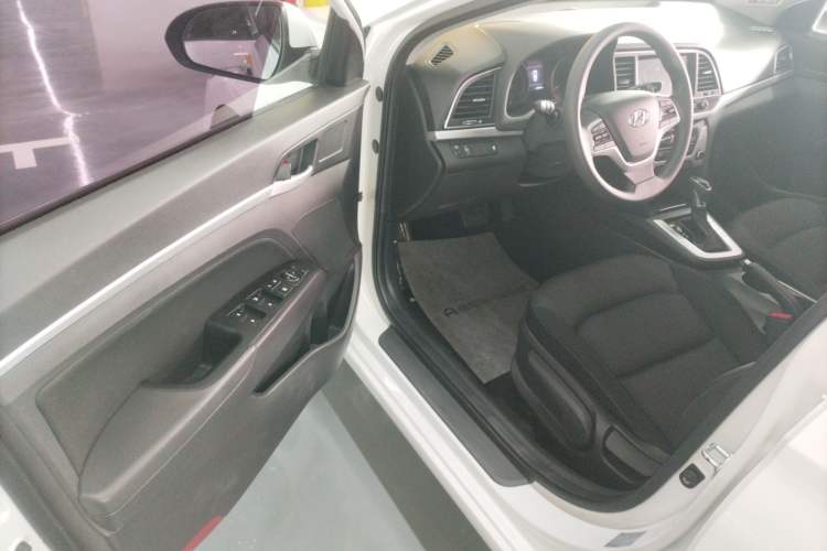 Used Hyundai Elantra (6th Generation / Lingdong) 2016 1.6L Automatic ZhiXuan – Elite Version Driver Seat