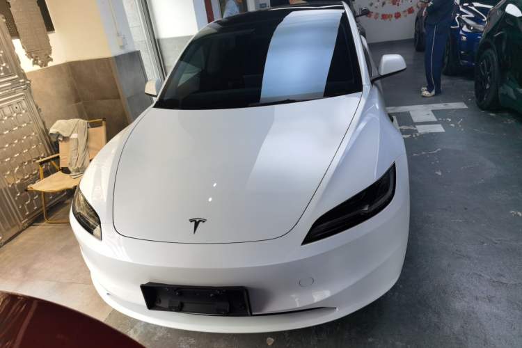 Used Tesla Model 3 2023 Long-Range All-Wheel-Drive Version