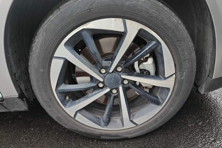 Used AION Y 2023 Younger Star Edition