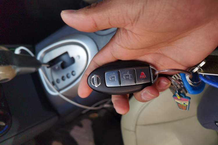 Used Nissan Qashqai 2012 2.0 XL Fire CVT 2WD Vehicle Key