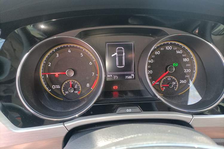 Used Volkswagen Touran 2021 Volkswagen Touran L 280TSI DSG Boundary Edition 7-Seater Instrument Cluster