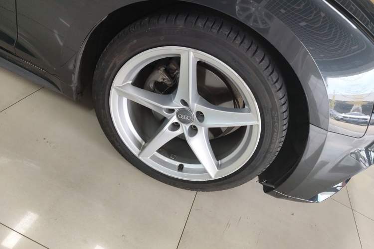 Used Audi A5 2019 Coupe 40 TFSI Fashion Edition China V Emission Standard