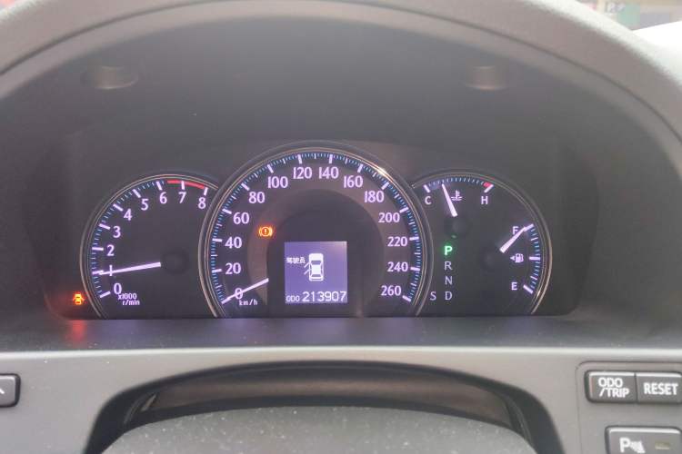 Used Toyota Crown 2012 2.5L Royal Leather Edition
