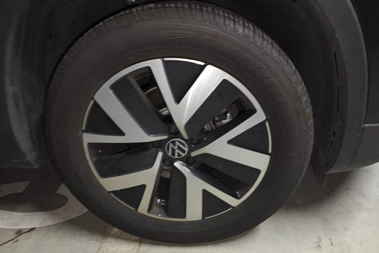 Used Volkswagen Tayron 2024 300TSI Two-Wheel-Drive Luxury Plus Advanced Version
